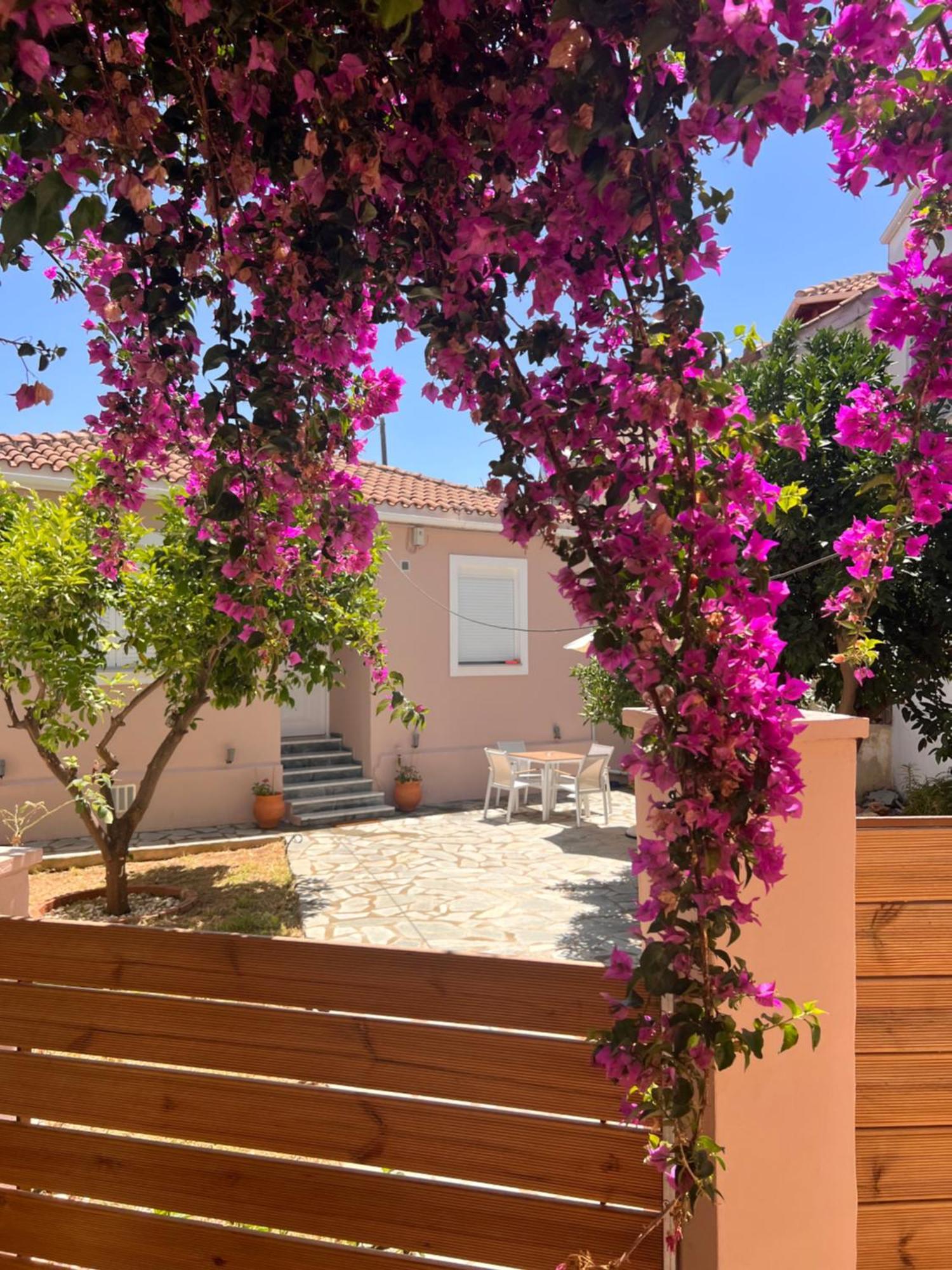פרבזה Villa Saitan Bazaar מראה חיצוני תמונה